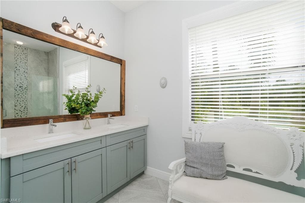 3509 70th Ave NE, Naples, FL 34120-18