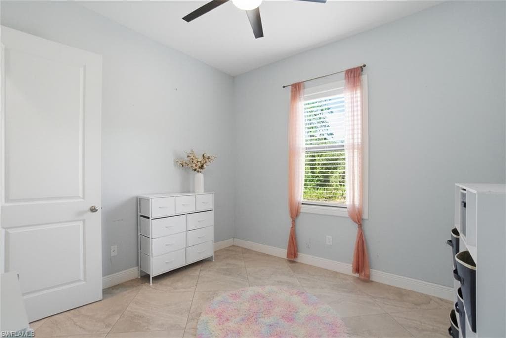 3509 70th Ave NE, Naples, FL 34120-20