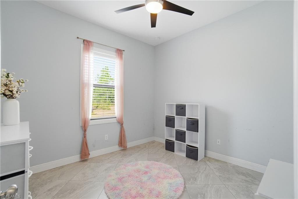 3509 70th Ave NE, Naples, FL 34120-21