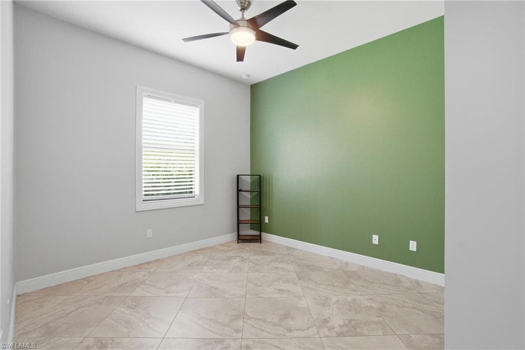 3509 70th Ave NE, Naples, FL 34120-24