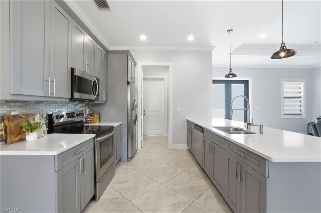 3509 70th Ave NE, Naples, FL 34120-3