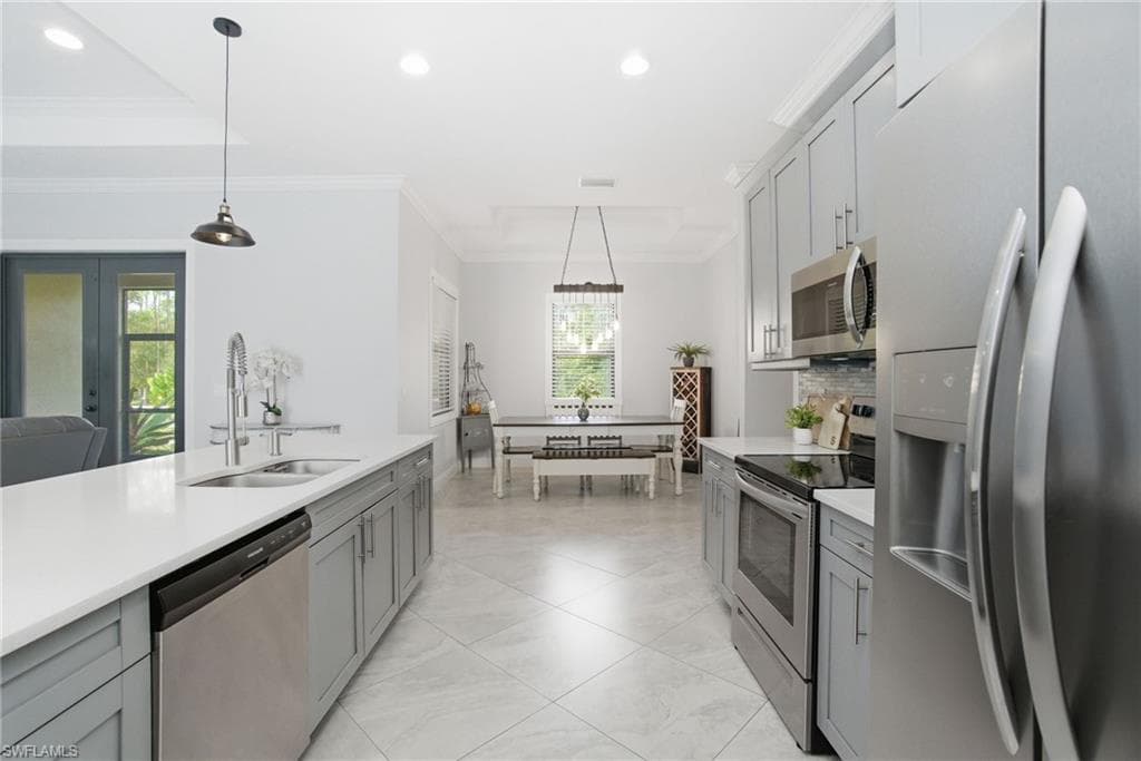 3509 70th Ave NE, Naples, FL 34120-6