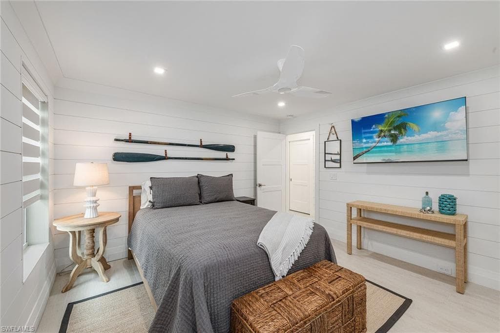 2850 Gulf Shore Blvd N 110, Naples, FL 34103-11