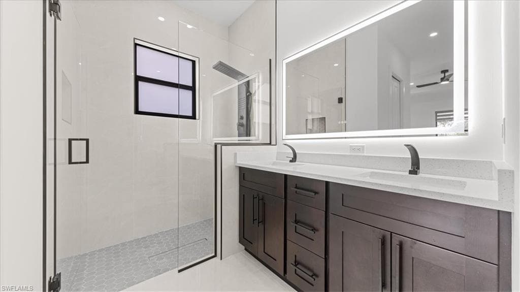 1017 Wellington Ave, Lehigh Acres, FL 33972-14