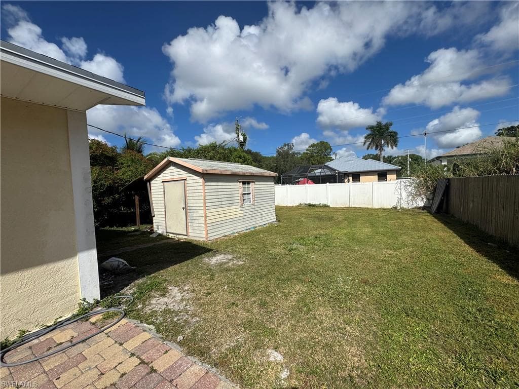 10161 Carolina St, Bonita Springs, FL 34135-8