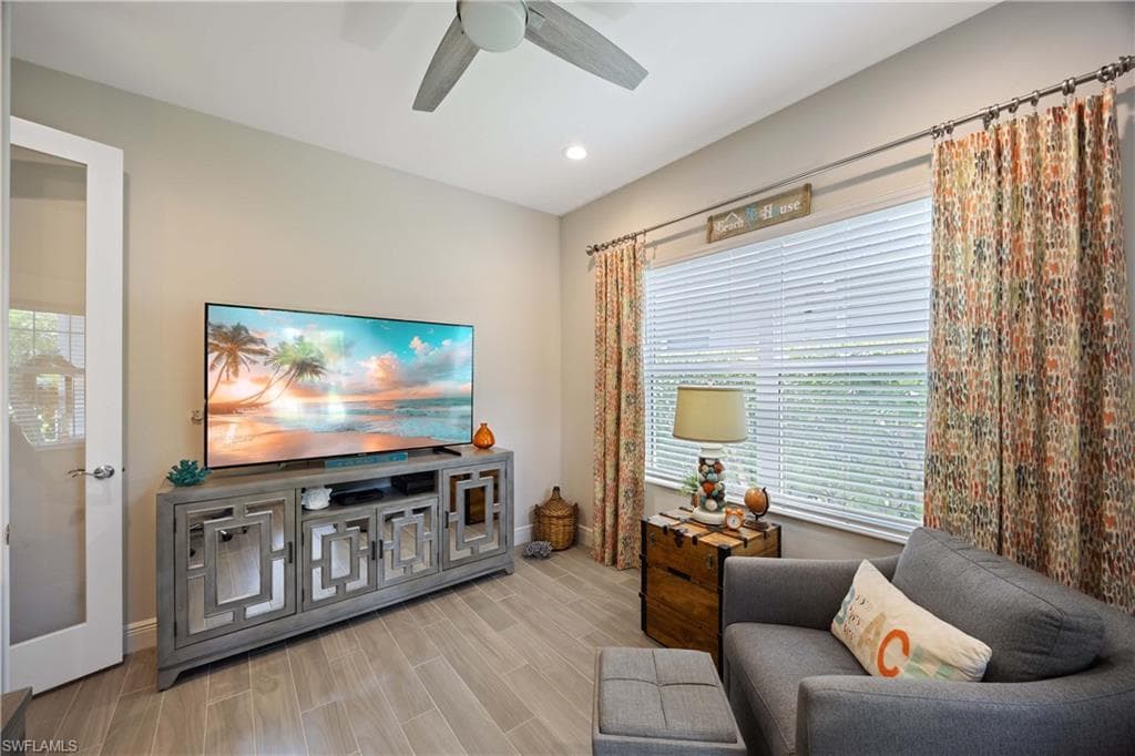 2322 Marquesa Cir, Naples, FL 34112-20