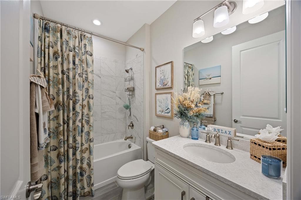 2322 Marquesa Cir, Naples, FL 34112-22