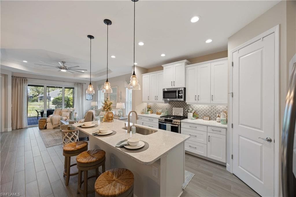 2322 Marquesa Cir, Naples, FL 34112-1