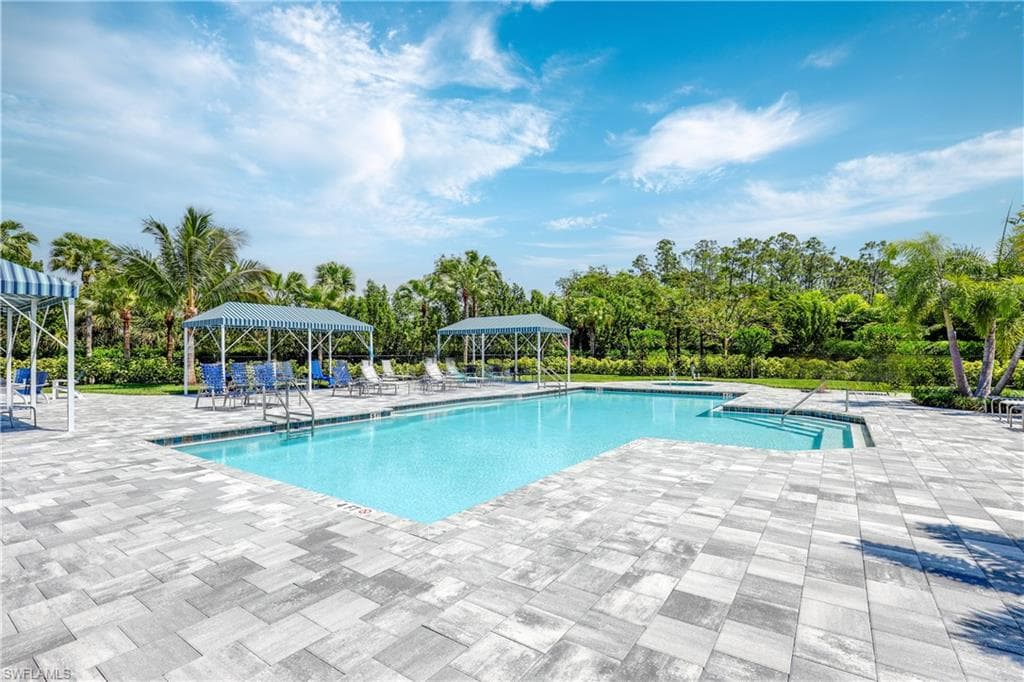 2322 Marquesa Cir, Naples, FL 34112-34