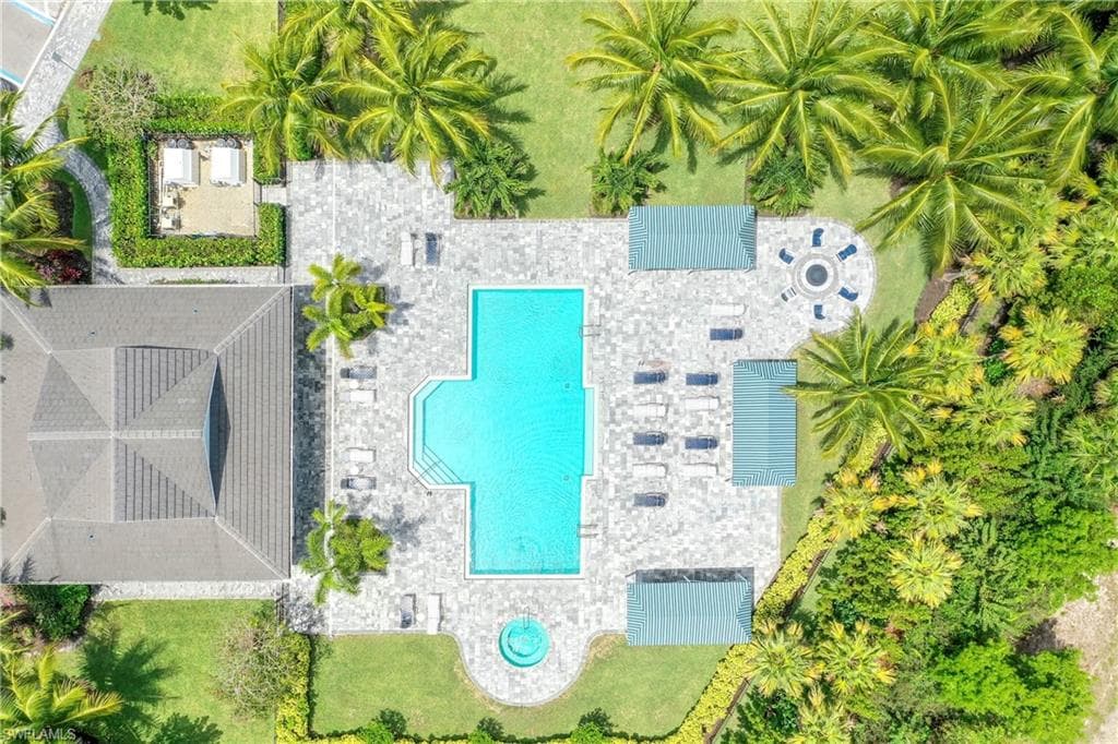 2322 Marquesa Cir, Naples, FL 34112-35