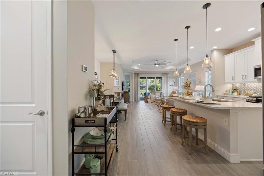 2322 Marquesa Cir, Naples, FL 34112-4