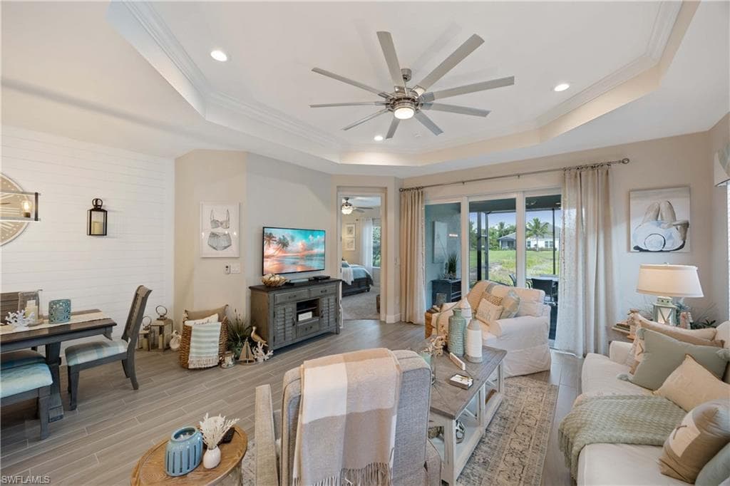 2322 Marquesa Cir, Naples, FL 34112-7