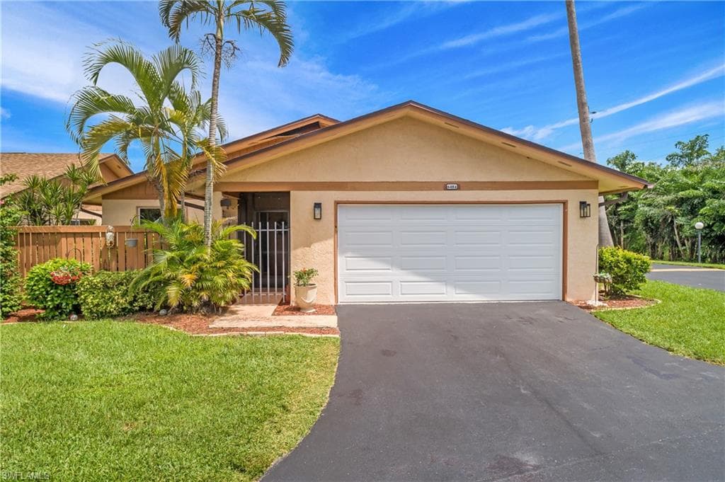 6484 Royal Woods Dr, Fort Myers, FL 33908-2