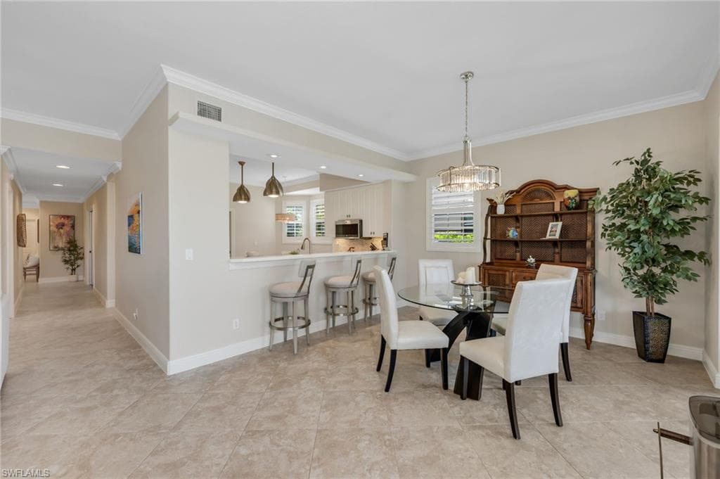 566 Vintage Reserve Ln 21a, Naples, FL 34119-12