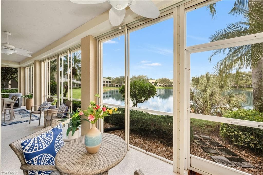 566 Vintage Reserve Ln 21a, Naples, FL 34119-20