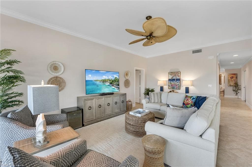 566 Vintage Reserve Ln 21a, Naples, FL 34119-2