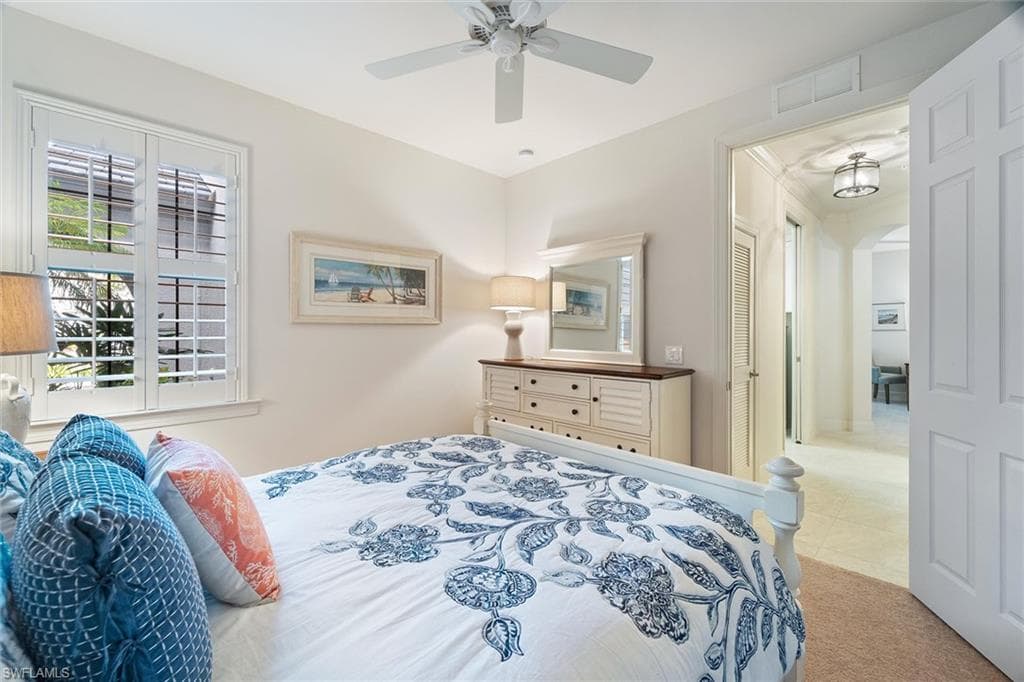 12010 Covent Garden Ct 104, Naples, FL 34120-18