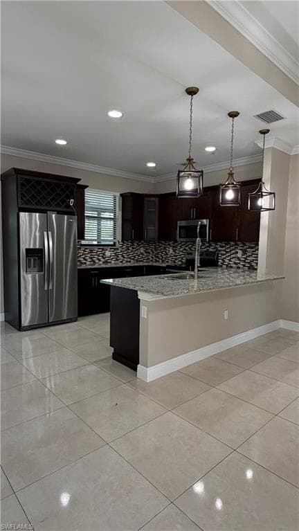 2725 56th Ave NE, Naples, FL 34120-8