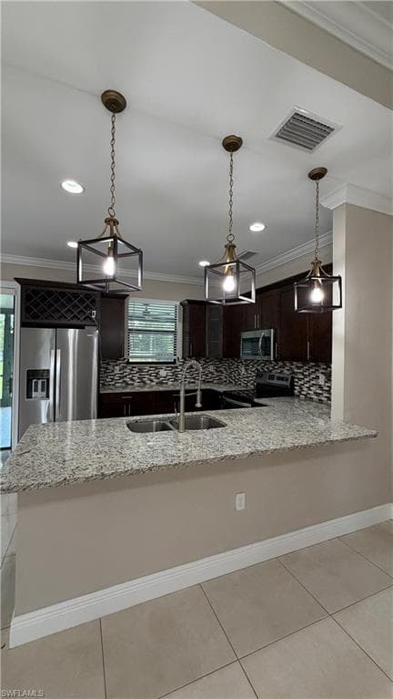 2725 56th Ave NE, Naples, FL 34120-9