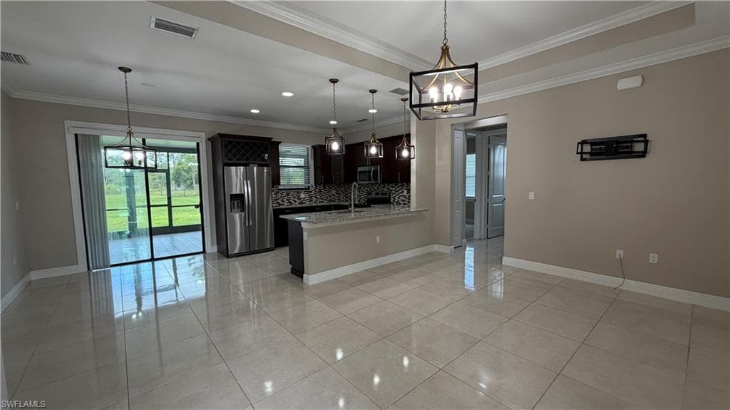 2725 56th Ave NE, Naples, FL 34120-10