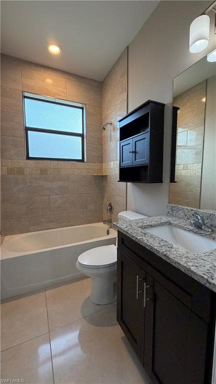 2725 56th Ave NE, Naples, FL 34120-17