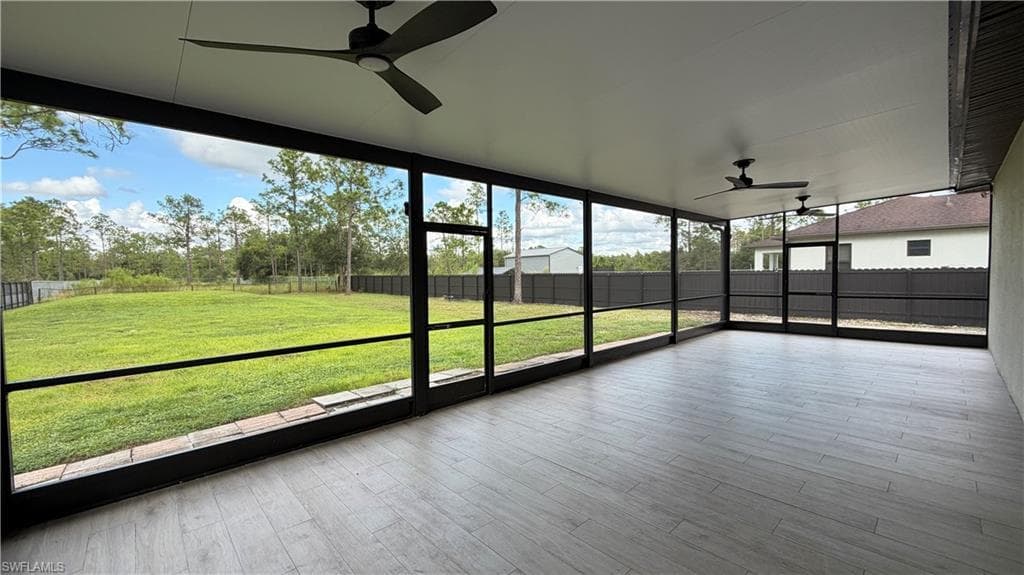 2725 56th Ave NE, Naples, FL 34120-25