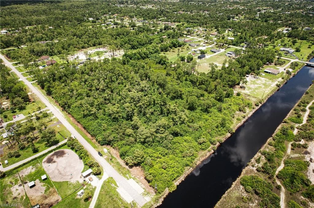 Xxxx 16 Ave NE, Naples, FL 34120-6