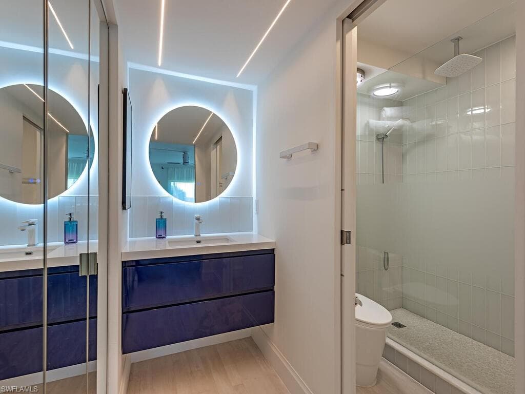 3410 Gulf Shore Blvd N 202, Naples, FL 34103-8