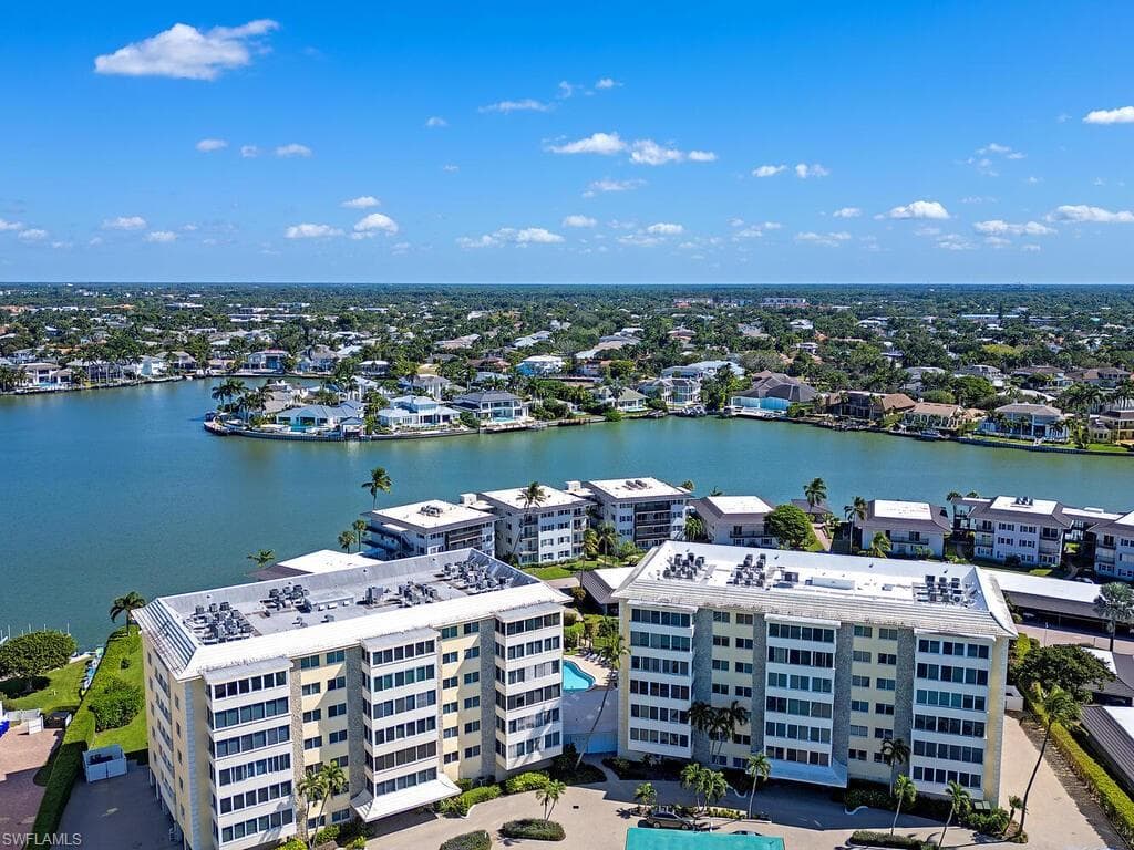 3410 Gulf Shore Blvd N 202, Naples, FL 34103-14