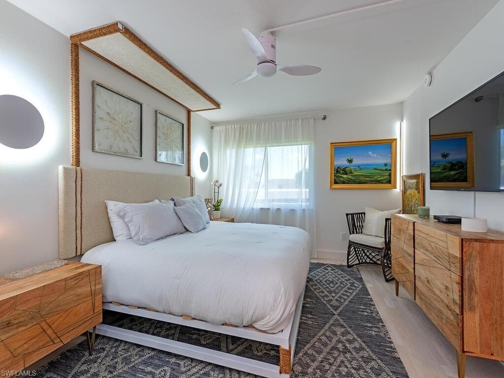 3410 Gulf Shore Blvd N 202, Naples, FL 34103-7