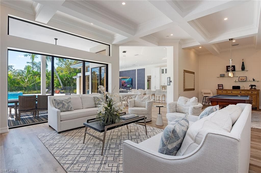 6920 Daniels Rd, Naples, FL 34109-8