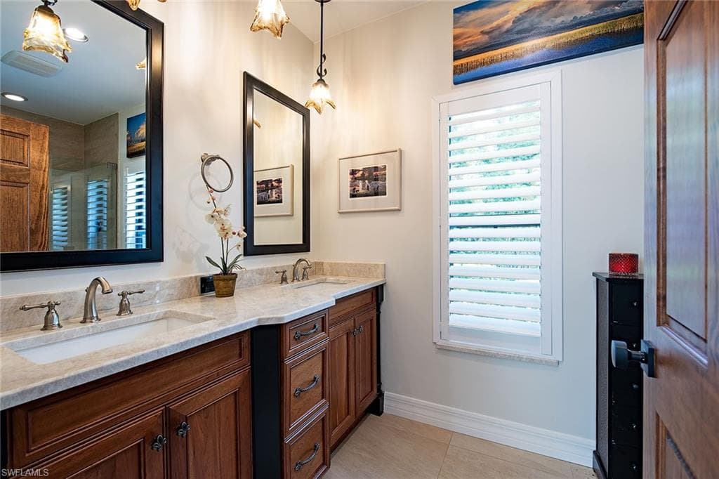 6920 Daniels Rd, Naples, FL 34109-18