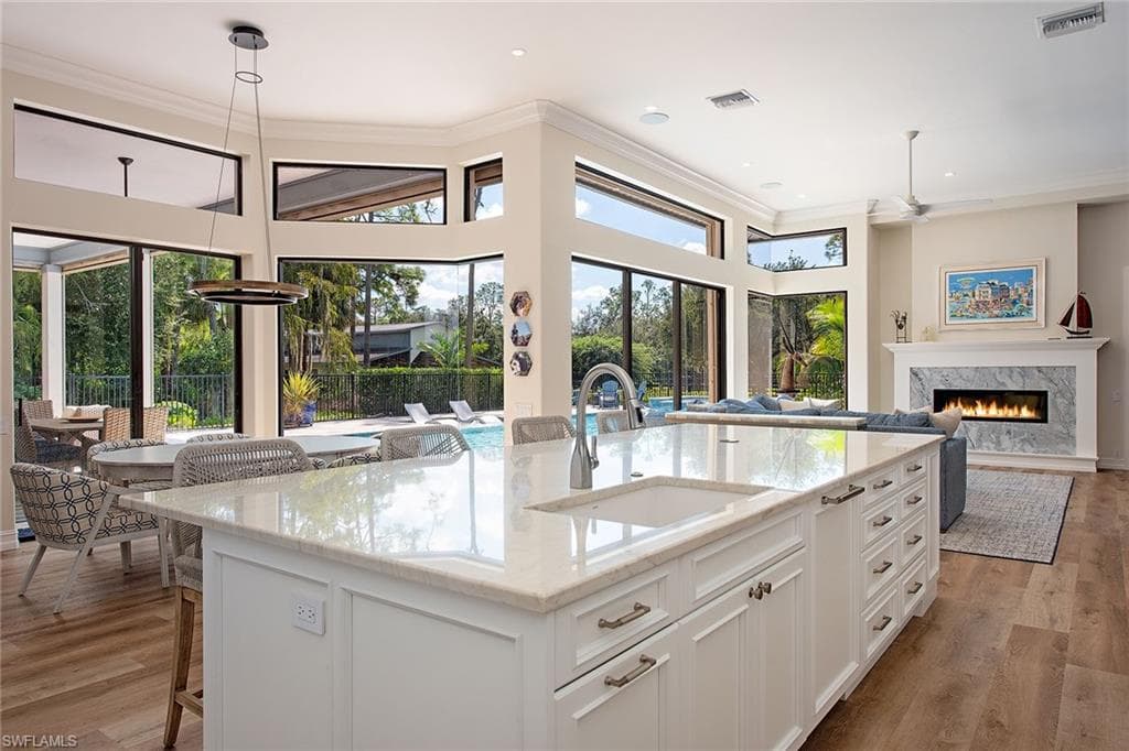 6920 Daniels Rd, Naples, FL 34109-7