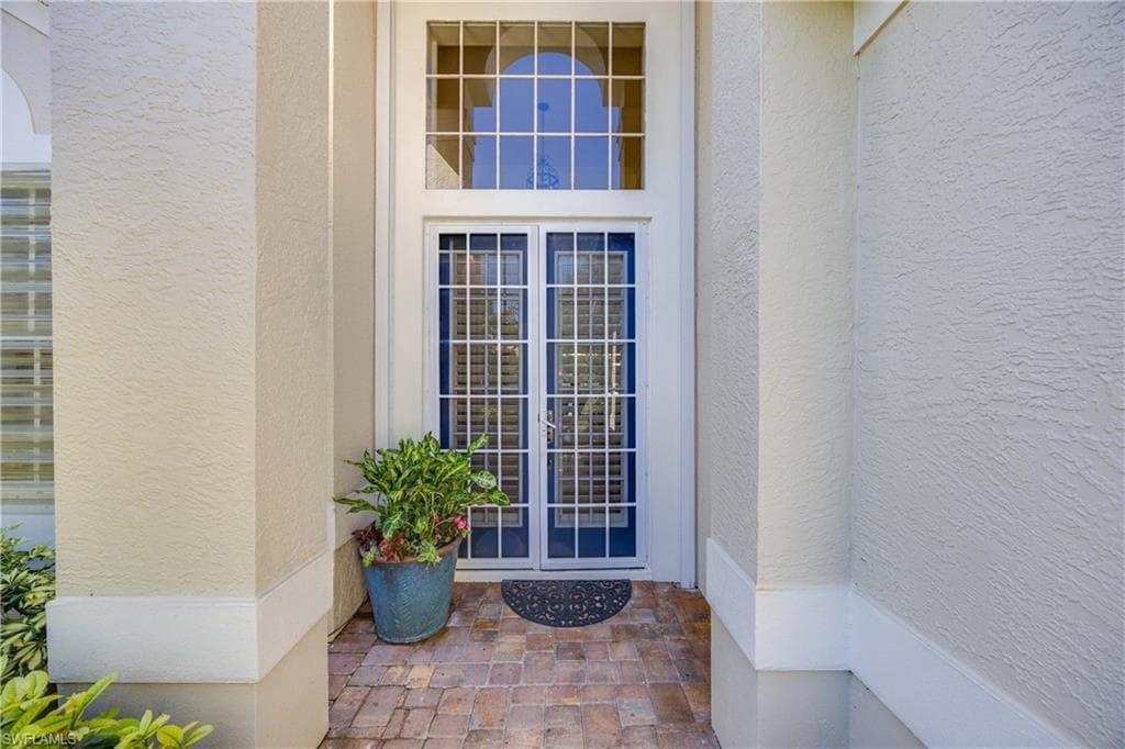 1936 Timarron Way, Naples, FL 34109-5