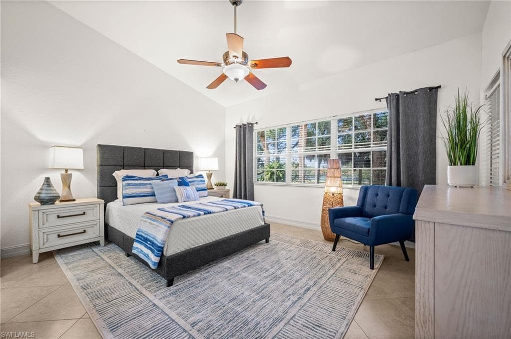 8370 Excalibur Cir J4, Naples, FL 34108-9