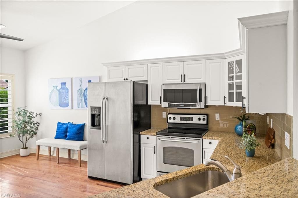 8370 Excalibur Cir J4, Naples, FL 34108-18