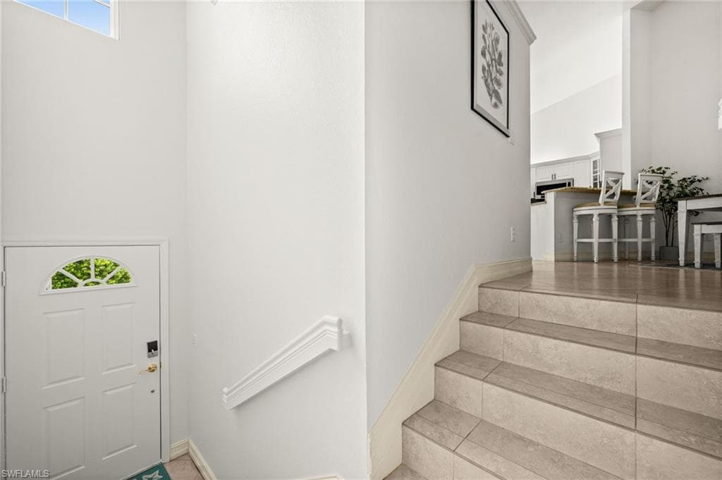 8370 Excalibur Cir J4, Naples, FL 34108-22