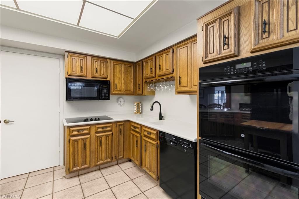 961 Collier Ct 108, Marco Island, FL 34145-9