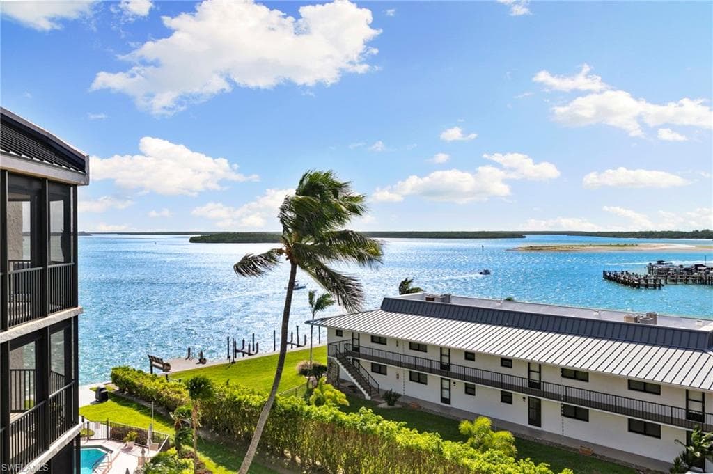 961 Collier Ct 108, Marco Island, FL 34145-30