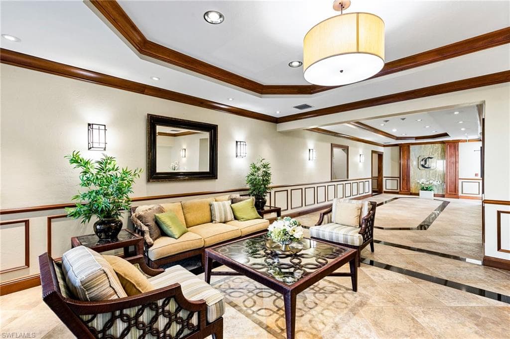 961 Collier Ct 108, Marco Island, FL 34145-31