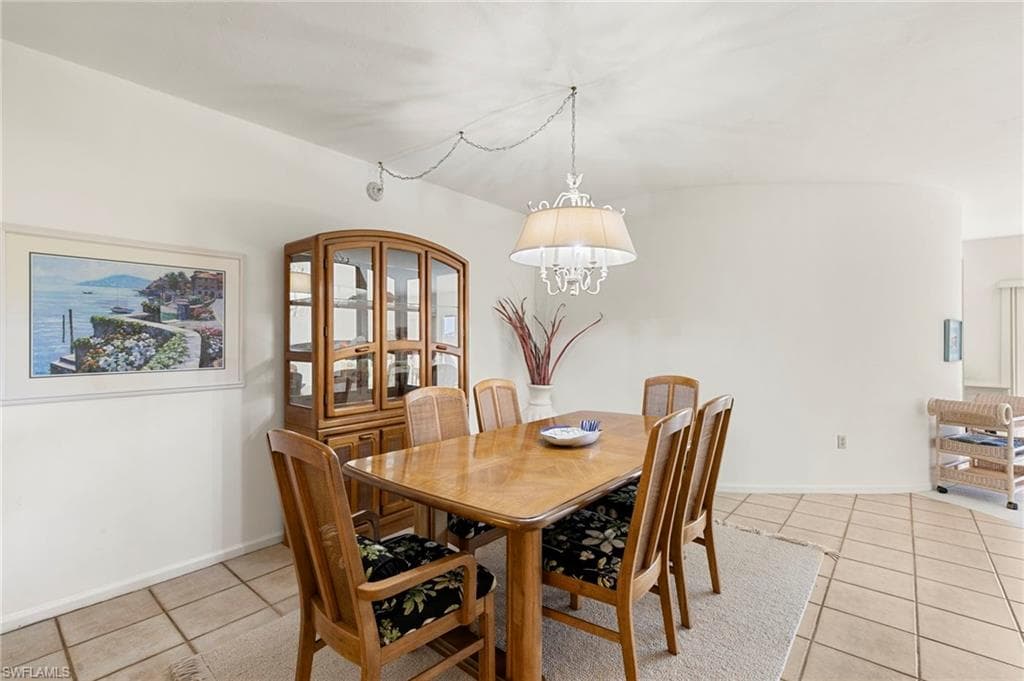 961 Collier Ct 108, Marco Island, FL 34145-3