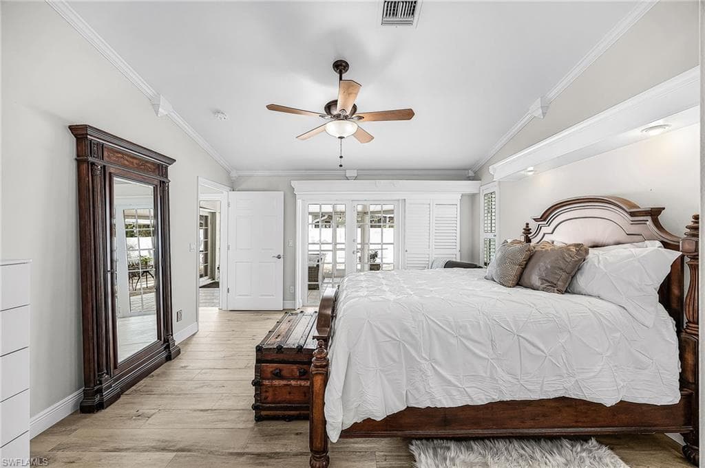 1178 Jardin Dr, Naples, FL 34104-11