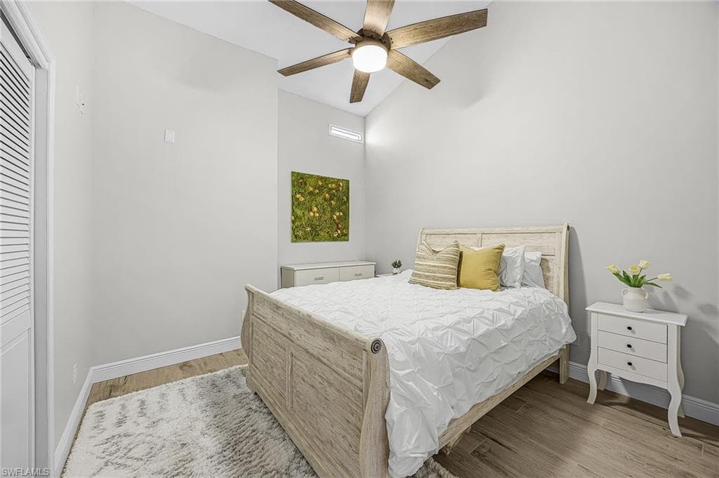 1178 Jardin Dr, Naples, FL 34104-14