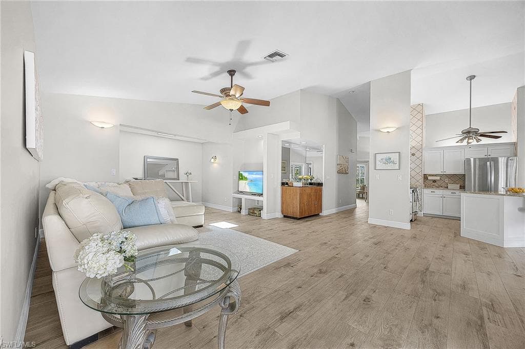 1178 Jardin Dr, Naples, FL 34104-18