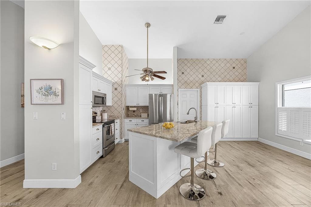 1178 Jardin Dr, Naples, FL 34104-21