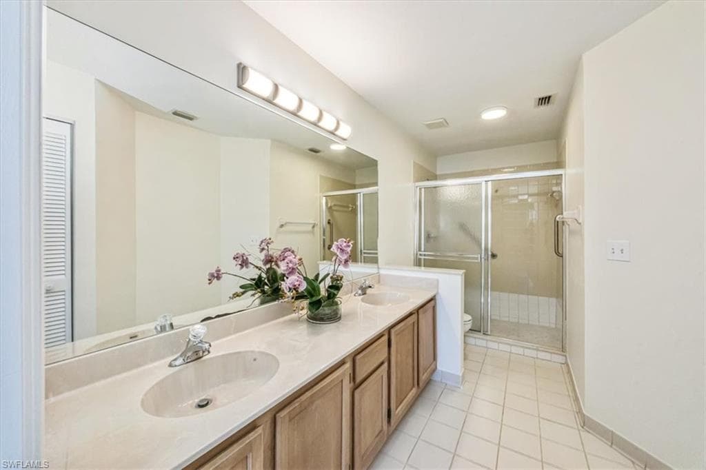 9856 Luna Cir 202a, Naples, FL 34109-16