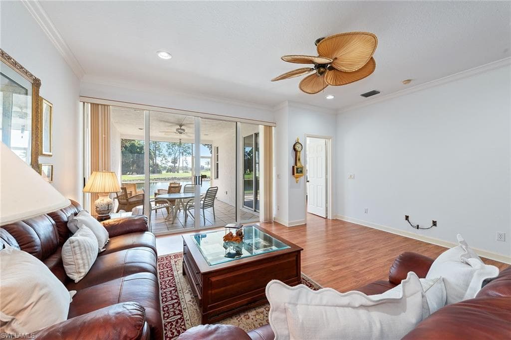 8540 Mystic Greens Way 313, Naples, FL 34113-4