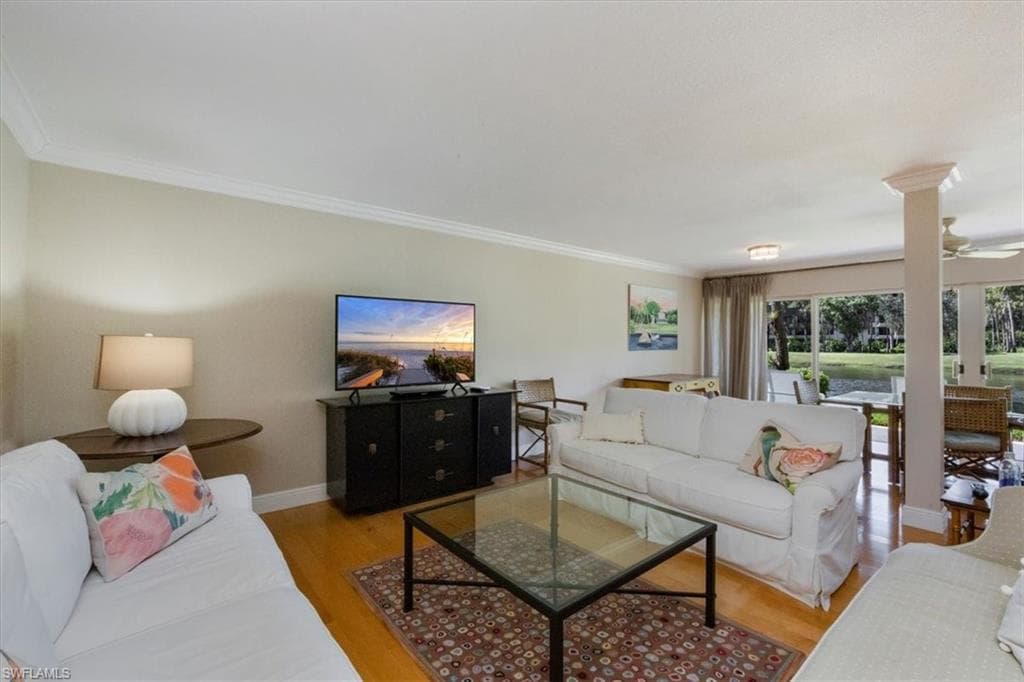 102 Clubhouse Dr 176, Naples, FL 34105-6