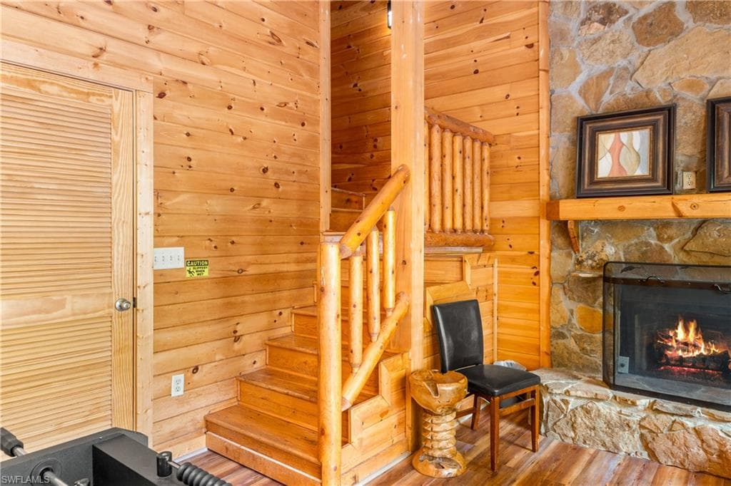 4062 Chamberlain Ln, Out Of Area, TN 37862-19