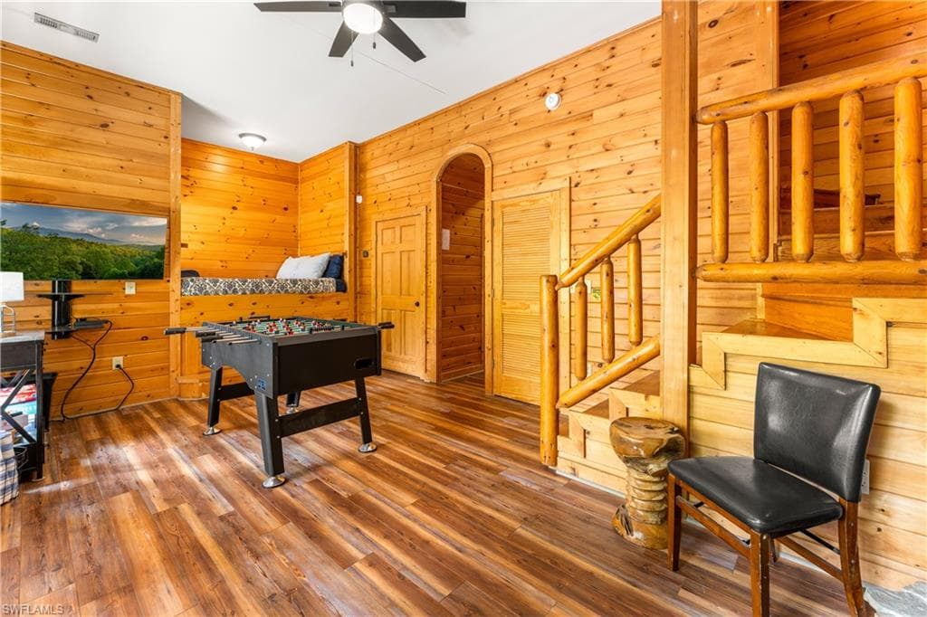 4062 Chamberlain Ln, Out Of Area, TN 37862-23